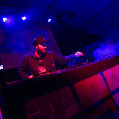Maefield @ Surfing the Lerez 2025, Pontevedra (CDJs+Vinilo)