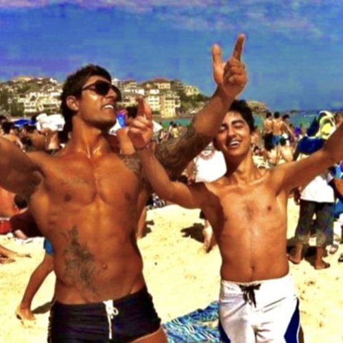 Vamos A La Playa (HARDSTYLE)