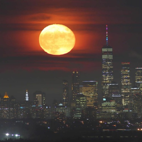 Stream Strawberry Moon by BEERS & BEATS Records Listen online for