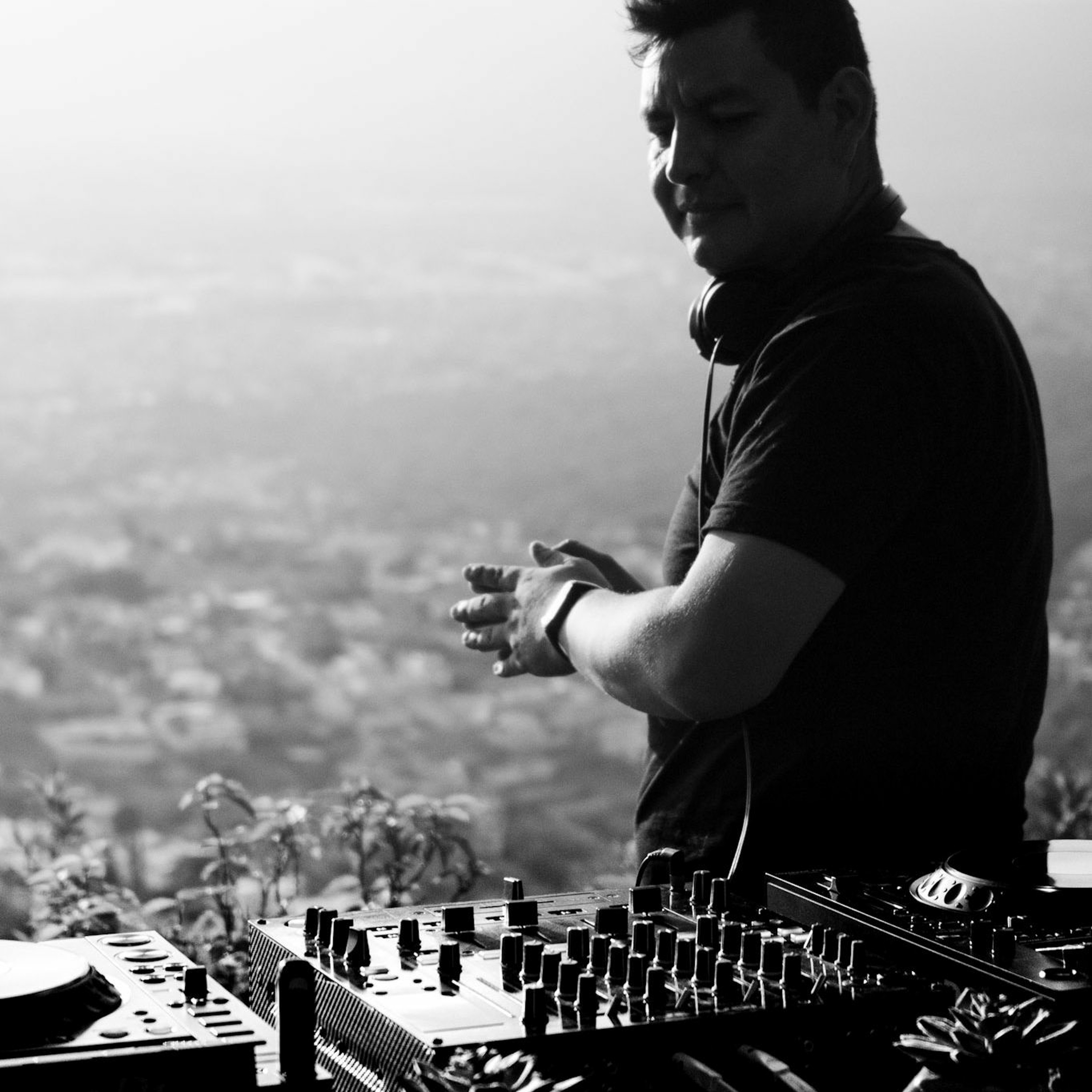 Paz Mental -Connection # 36- @loopsradio- agosto 2020