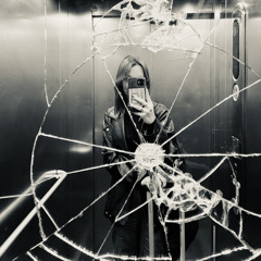 In The Mirror (prod. fonkyfake) feat. Krieg