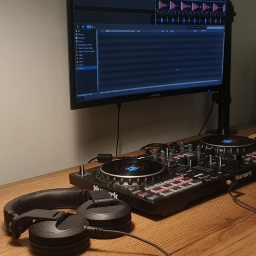 Mixcast 001 (Progressive House, Melodic Techno & House, Afro House DJ Set)