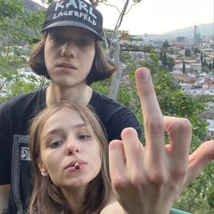 🥰