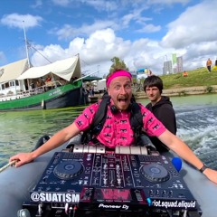 SUAT Crashes SPEEDBOAT!