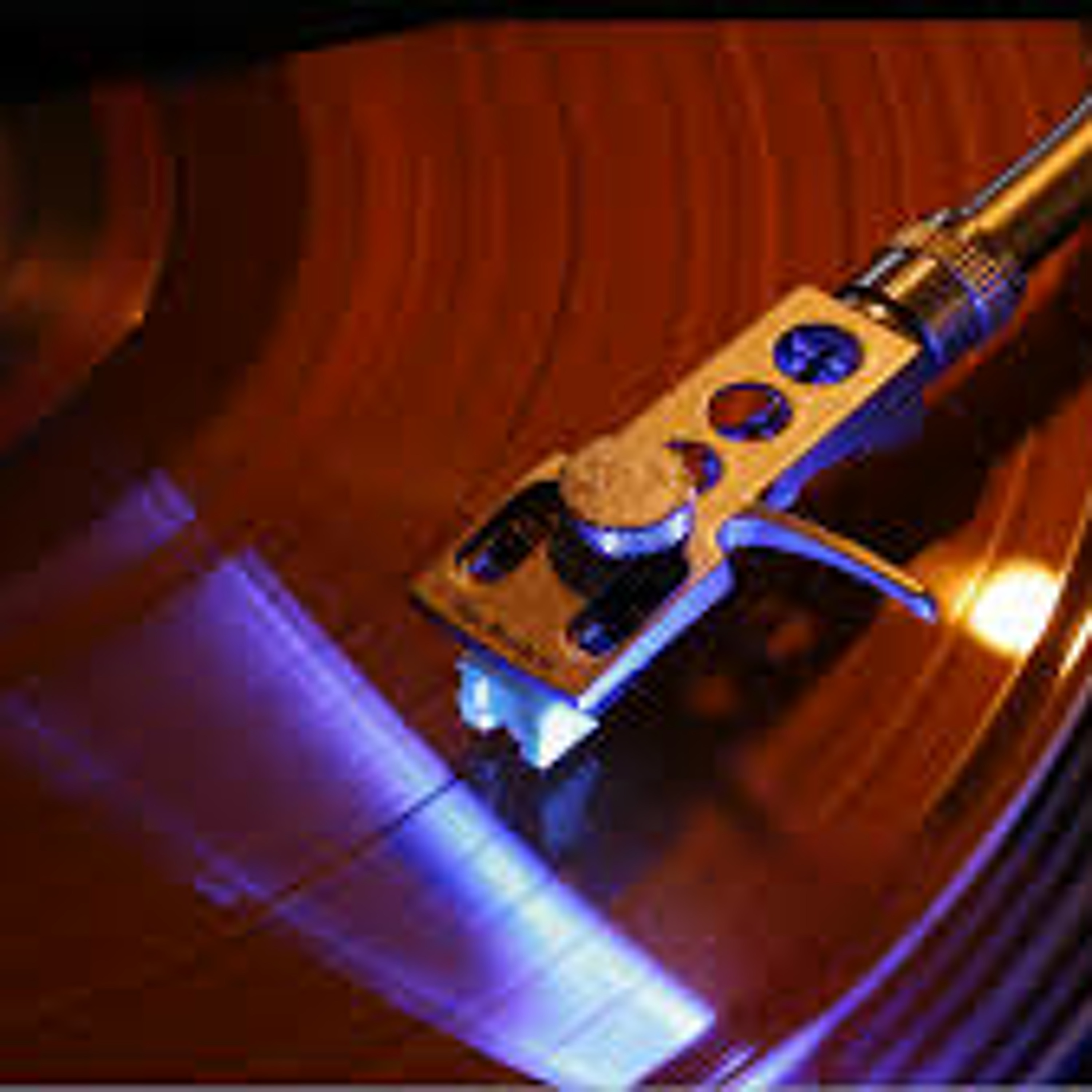 DJ Frankie Dee