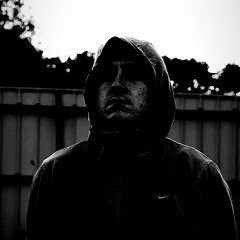 Deevey - Untrust us [Crystal Castles]