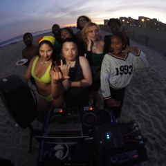 BEES Beach Bash OPEN DECKS 🌊 🏝️
