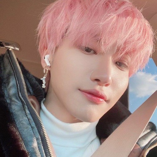 мариш - стоят мальчишки