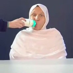 мне 2 месяца я ем какаю без конца