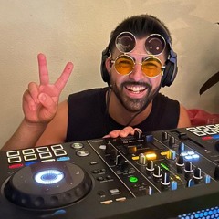 Live Sunday Sesh @ Local Burleigh 03/03/24