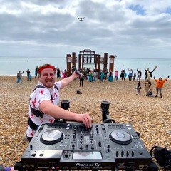 Big Brighton Beach Clean w/ SUAT