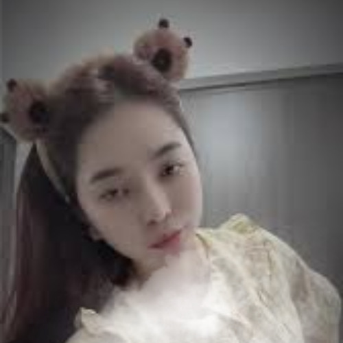 LINK NGUYNKHNH0722 BÉ ÁO ĐEN NHẢY