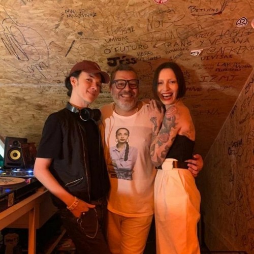 Rádio Amém convida Johnny Luxo e Marina Dias 05.05.23
