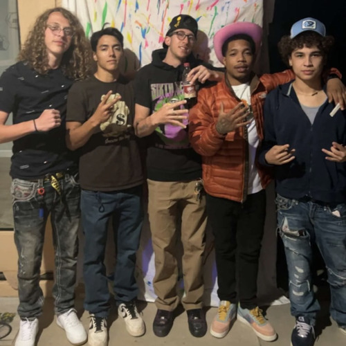 buGaBoo X B’EZ - social media interlude (prod. ucondrew X yonko).mp3