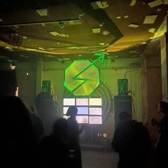 NIKIPEDIE vs TEKFORZ · SQUATTING WORLDWIDE · VINYL ACID SET