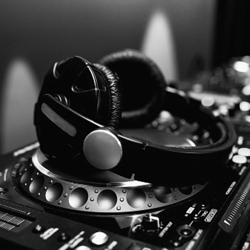 Liam Mountifield Mix @ Home