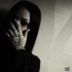 Holdin Ft. DjSlimeBxll (Prod. SlymShawty)