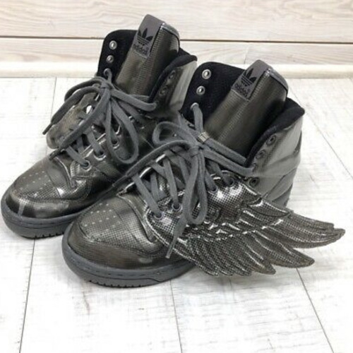 . lost my wings ψ(｀∇´)ψ