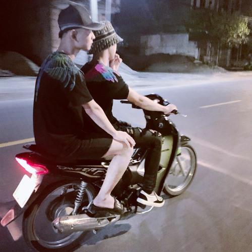 Hạnh phúc bỏ rơi em -  trọng ngọc