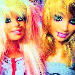 100 BARBIES