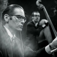 Bill Evans’s sound (with Embertone Walker 1955)