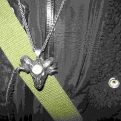 я б уплыла в океан.