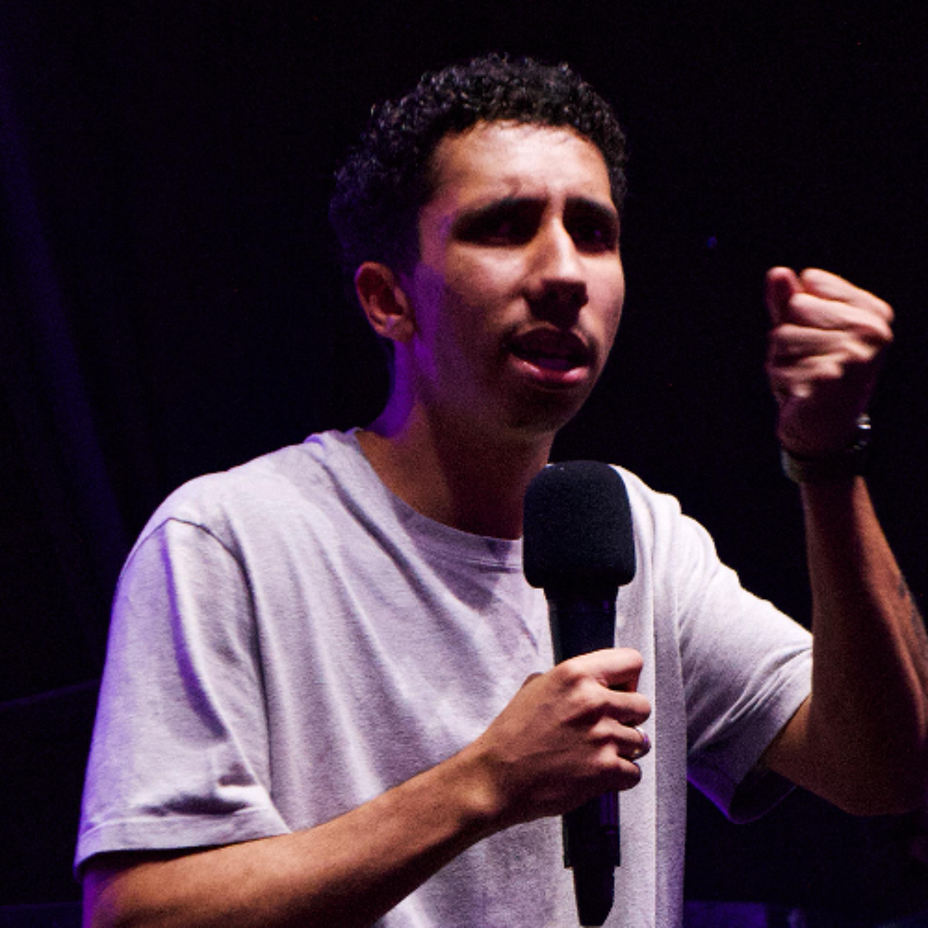 13.09.25 | "Por que fugimos da presença" (Thiago Souza Lima)