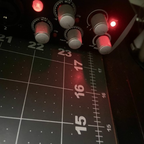 treat me like Bondrewd 悲しみ (32ohzee)