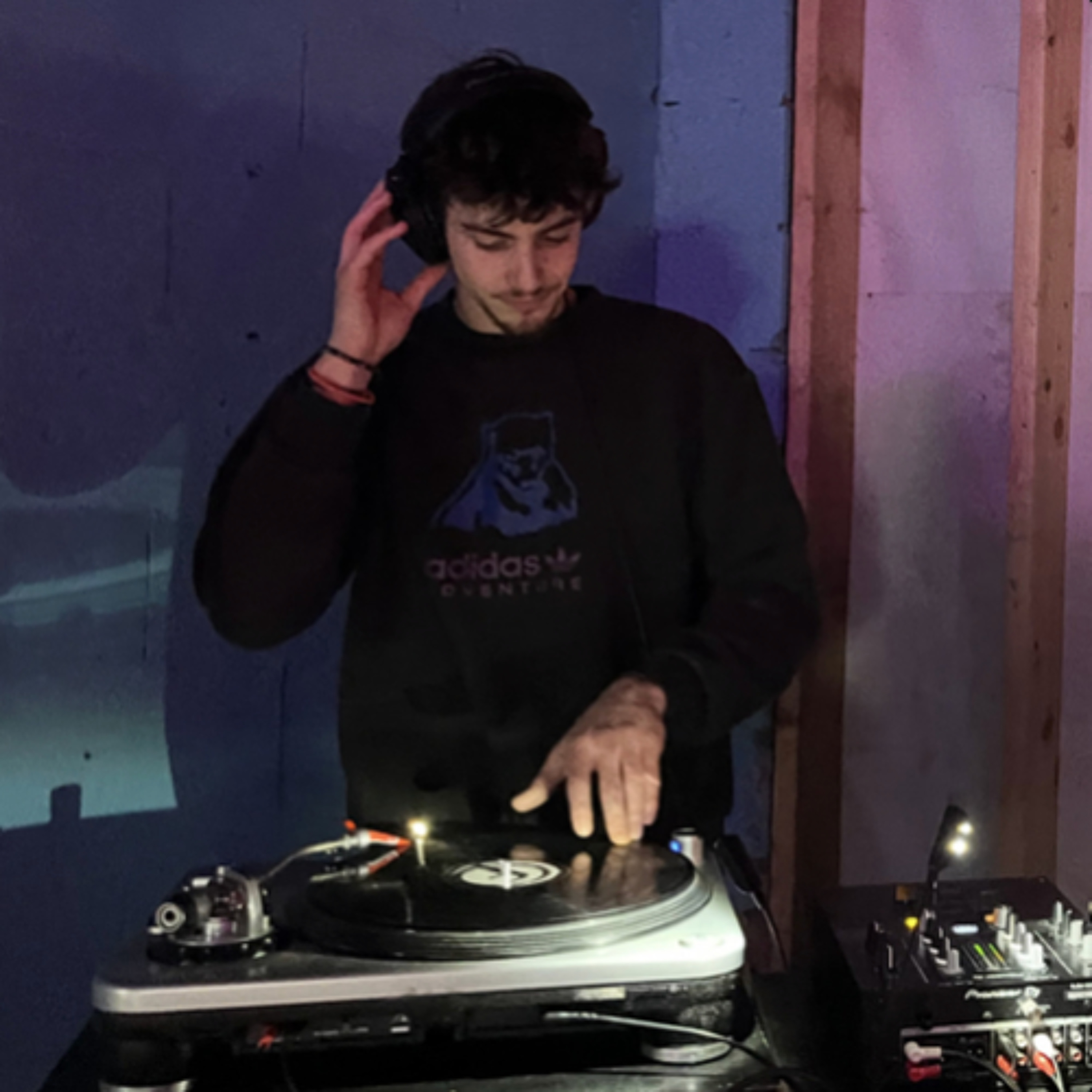 ELWAN / TOXIC SICKNESS GUEST MIX / DECEMBER / 2025 ELWAN / TOXIC SICKNESS GUEST MIX / DECEMBER / 2025