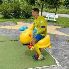 giật
