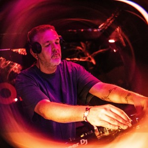 Om Unit @ Outlook Origins 2026