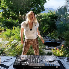 Spontaneous Weekend Holiday Mix