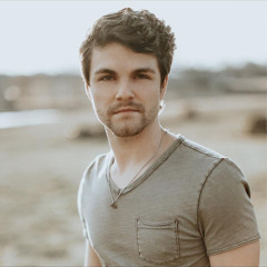 Brown Eyes and Bangs (Tucker/Jackson-Whitehurst/Newton)