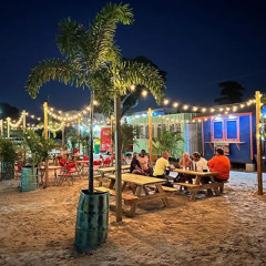 De Place to Be - Episode 1 - Savvy on the Bay