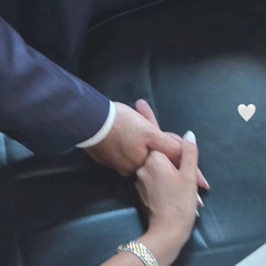 " قالت محمد.. قلت عروق قلبي سميّ "
