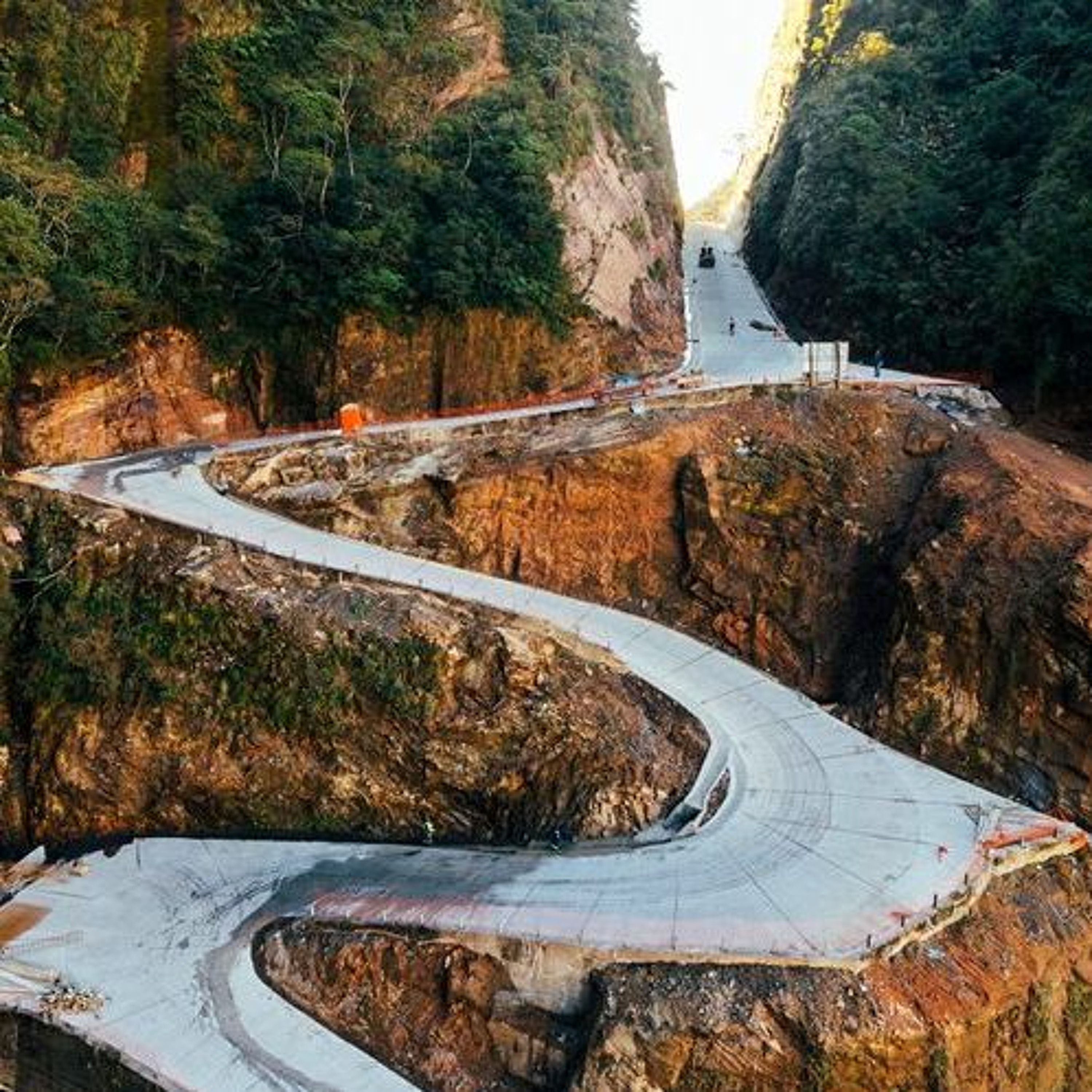 Obras na Serra do Corvo Branco  devem ser concluídas entre outubro e novembro episode artwork