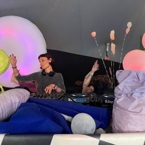 Akra Ondo & Sun Drine