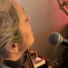 Katerina Farewell Christmas Tree MP3