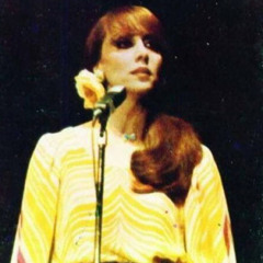 في مقلتيكِ حنين - فيروز