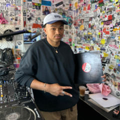 Dennis Free @ The Lot Radio 05-17-2025