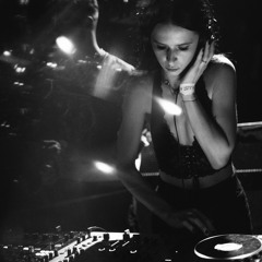 021: VELOX PODCAST / YUNG LUCY