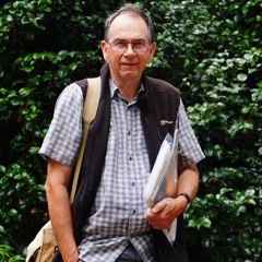 CIM_PH_233m Nick Woods on Bee orchids around the Harbour