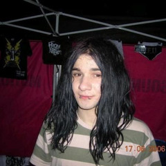 un corazón silencioso que late bajo tierra