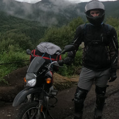 Купив бачача, тепер на ньом катаю