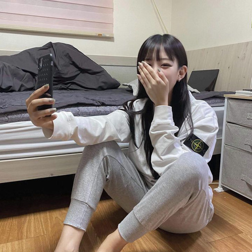 오빠 이거 무슨 브랜드야? 아 이거보세여