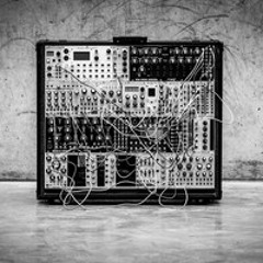 Eurorack and Modular Synthesizers: I Dream Of Wires