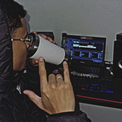 MTG TOMA QUE TOMA BOTADA NO ÚTERO DJ BL DO GRD