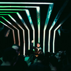 25:7- SIMO NOT SIMON - D EDGE FREAK CHIC