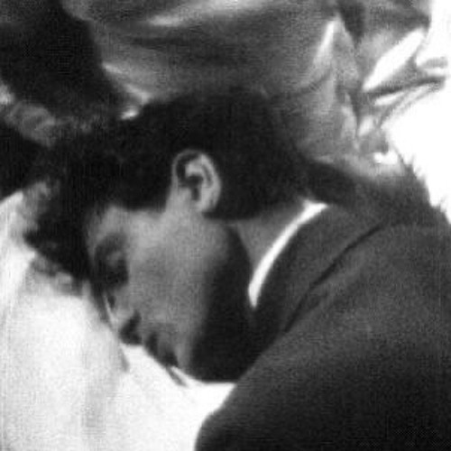 ارشيف عراقي - قالوا واحد فات يشبهك - ضاقت بيه