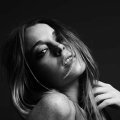 Lindsay Lohan - Too Young To Die